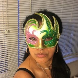 Meet your Posher, Carmen